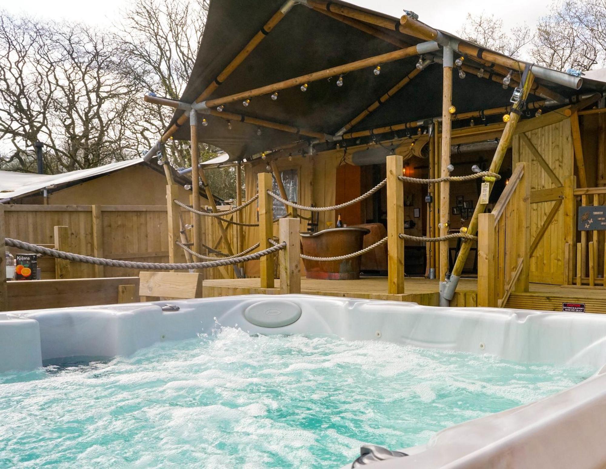 Jungle Book Safari Tent Tenby Luaran gambar